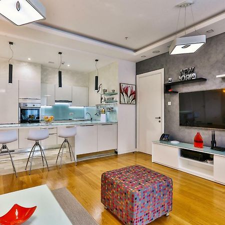 Delux And Urban Apartments Hotel Tre Canne Budva Exterior photo